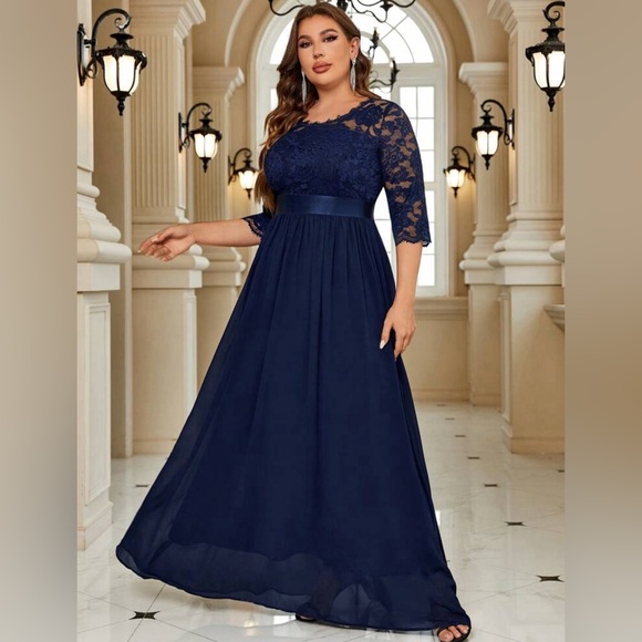 Brand new beautiful gown 2x - Picture 2 of 2